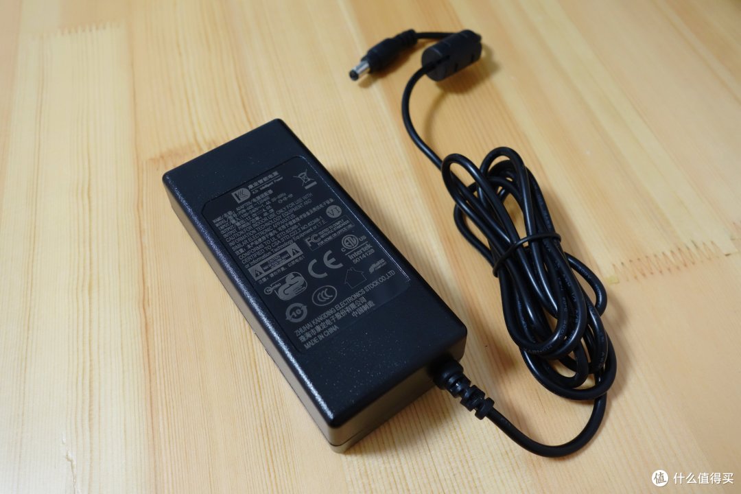 165Hz高刷还自带RGB的小金刚，微星PAG272QRZ显示器体验