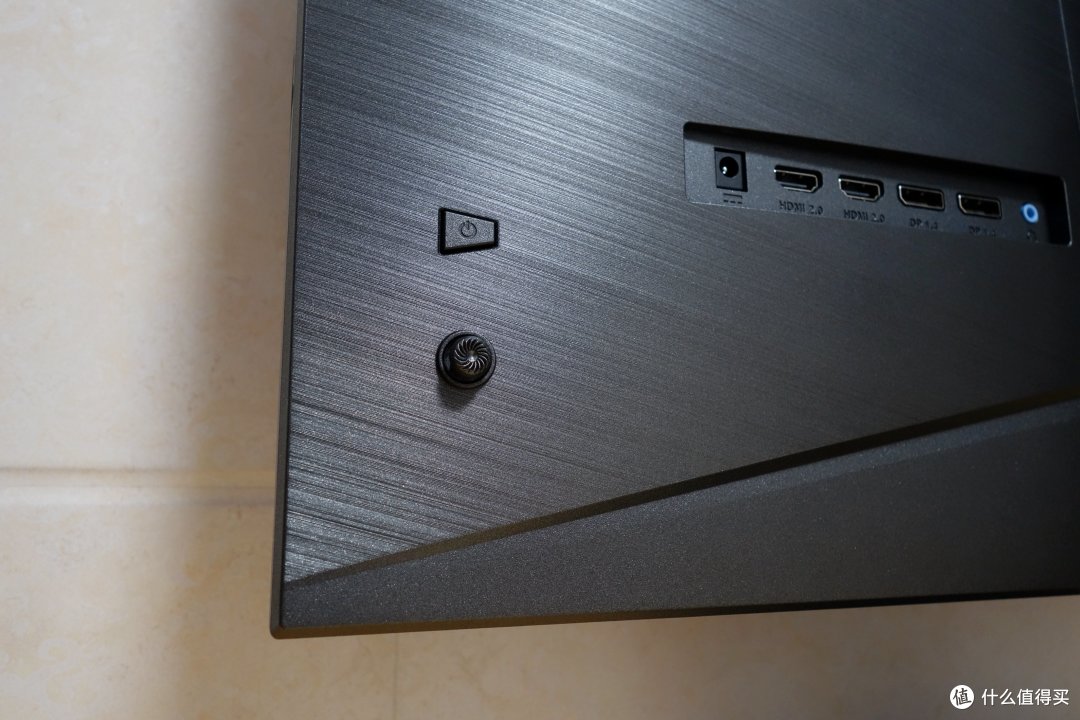 165Hz高刷还自带RGB的小金刚，微星PAG272QRZ显示器体验