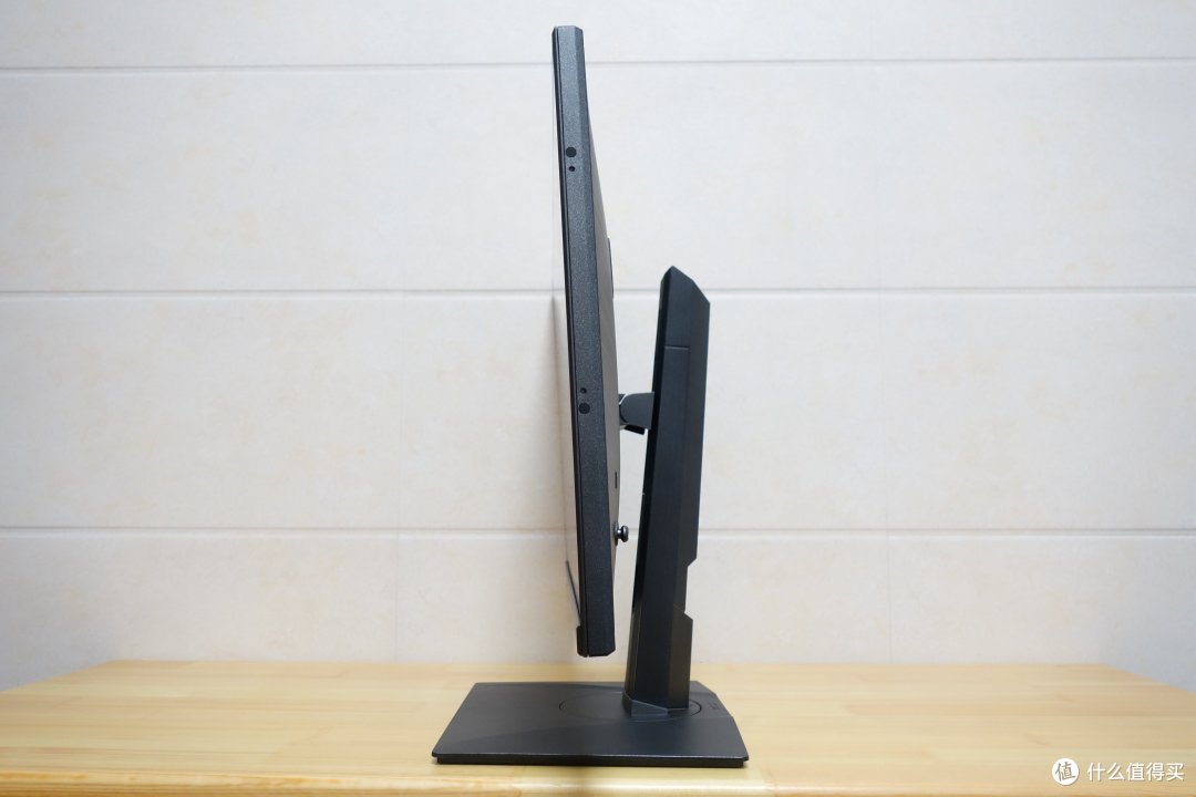 165Hz高刷还自带RGB的小金刚，微星PAG272QRZ显示器体验