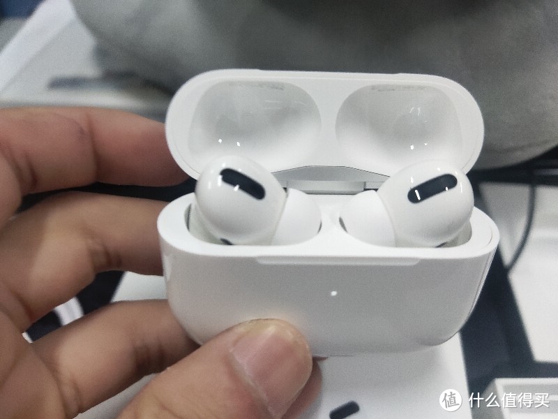 AirPods  pro 挺好，仍有缺憾