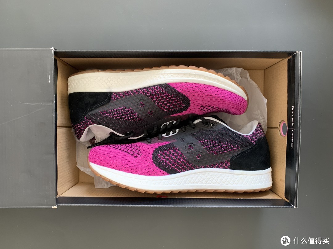 近期购入三双Saucony老鞋Grid SD和Shadow 5000 evr X solebox