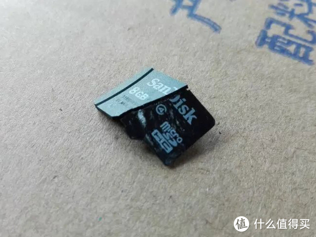 三星还是Sandisk，储存卡买什么好？我也不知道，晒我用坏的SD卡......