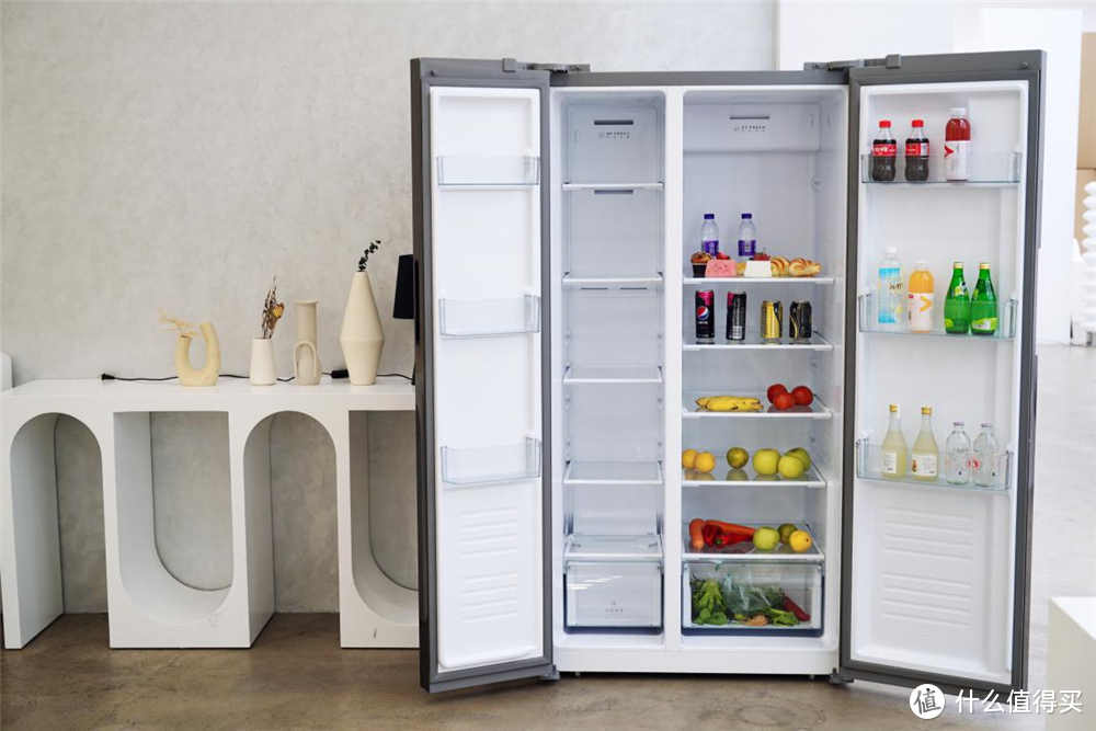 美的606升冰箱评测：白萝卜冷藏一天后，水分流失竟不足1%？
