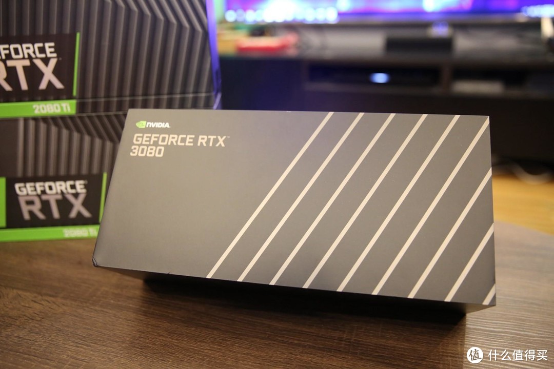 今天主角RTX 3080 Founder Edition 公版显卡