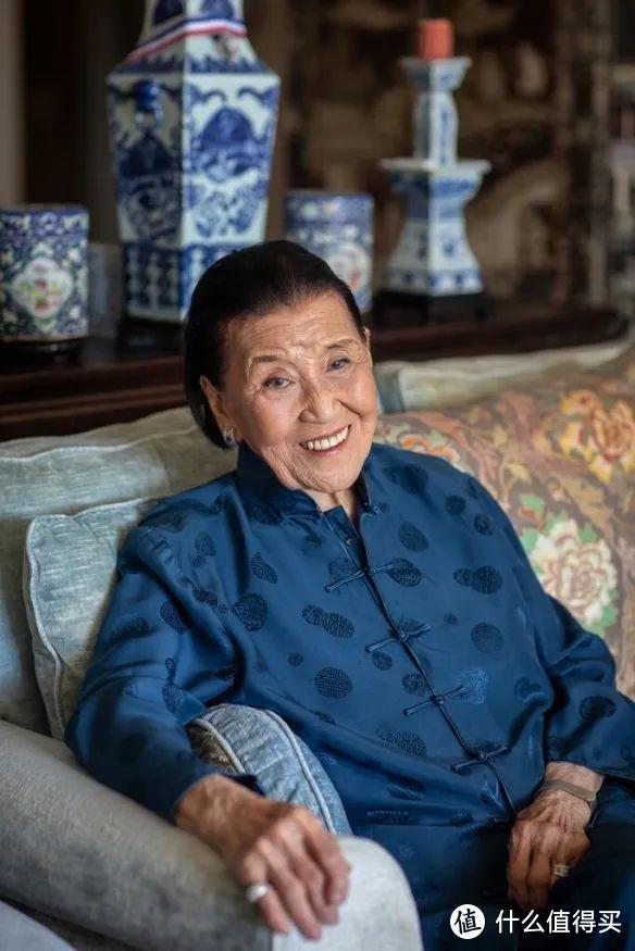 100岁「中餐女王」在美去世，美国人集体哀悼：再也吃不到这么棒的中餐了！