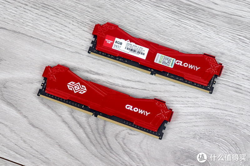 光威弈Pro DDR4-3000国产马甲8GB内存条实测——增强散热的纯国产稳定超频条