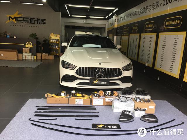 技惊四座，转瞬登峰！奔驰AMG GT53改黑武士套装，黄色安全带，卡钳喷漆，加装OLED旋钮开关等