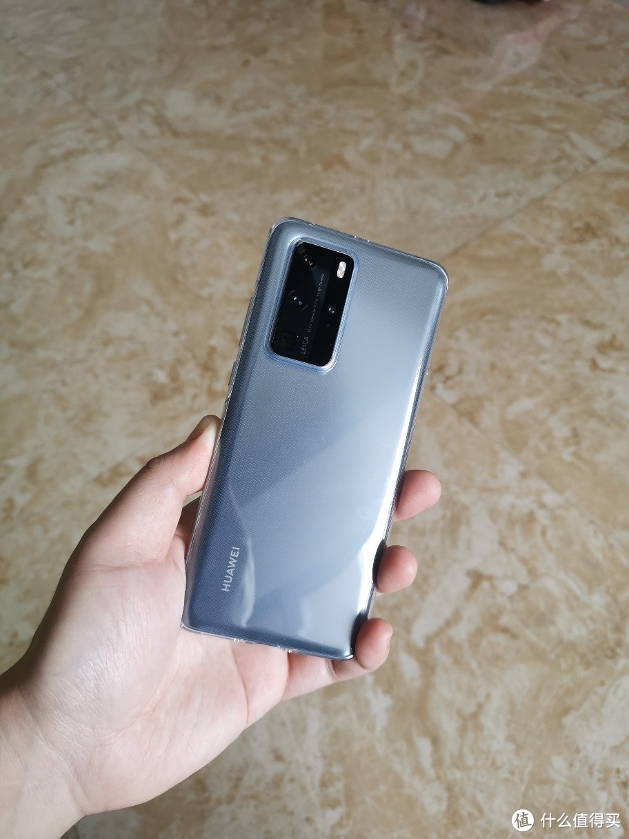 赶在华为Mate40Pro上市之际又入手了台P40Pro256G冰霜银