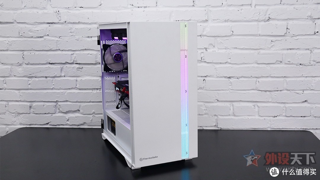 Thermaltake 挑战者H6机箱评测：秀外慧中