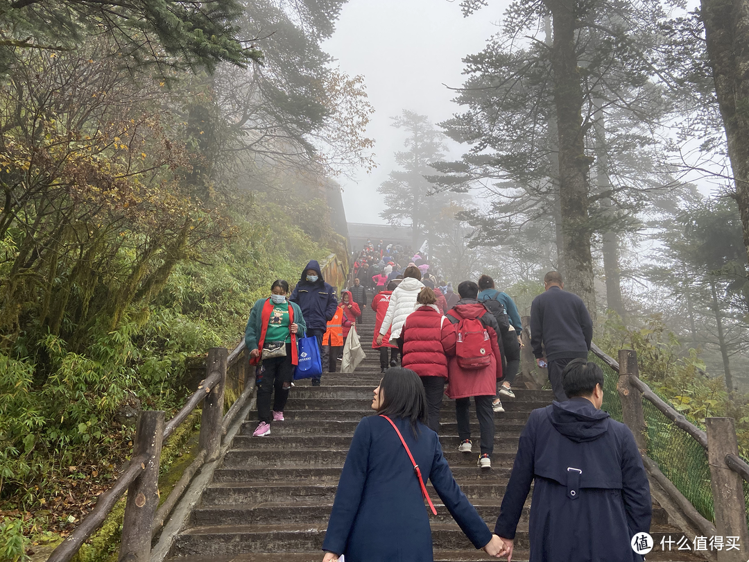 一嗨租车自驾游初体验--四川乐山大佛&峨眉山二日游