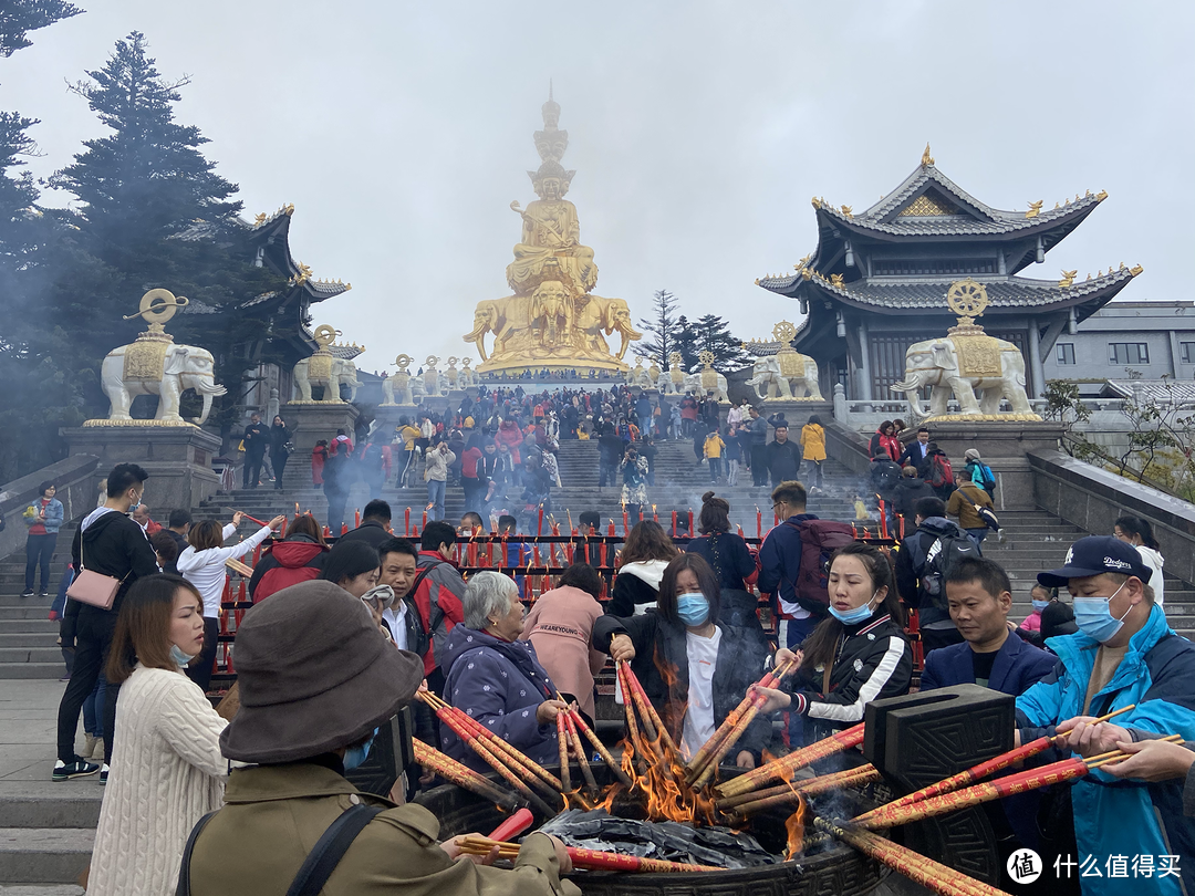 一嗨租车自驾游初体验--四川乐山大佛&峨眉山二日游