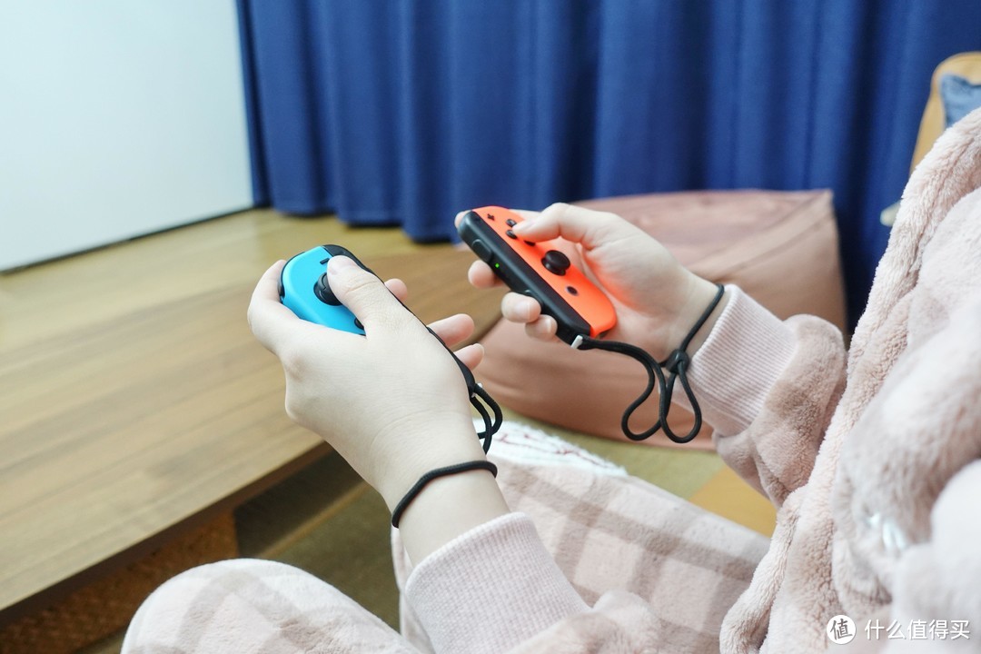原来Nintendo Switch的乐趣，是和女朋友，家人一起玩~