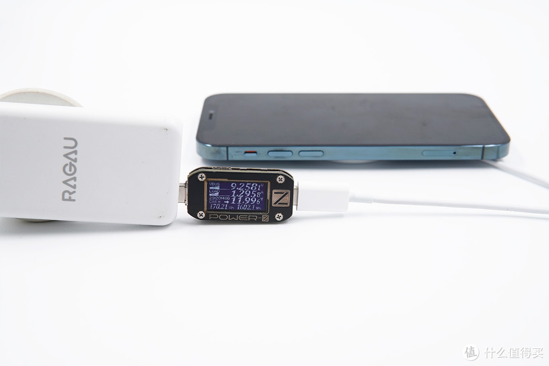苹果味儿的仪式感，鸡肋的速度：苹果MagSafe充电器评测