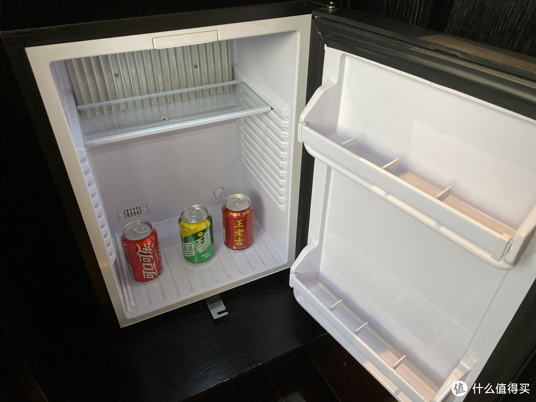 寒碜的minibar 免费