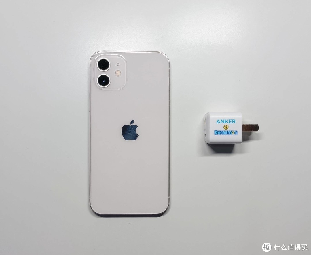 iPhone 12来了，你还需要一个可爱到爆的Anker 哆啦A梦联名款 20W PD充电器