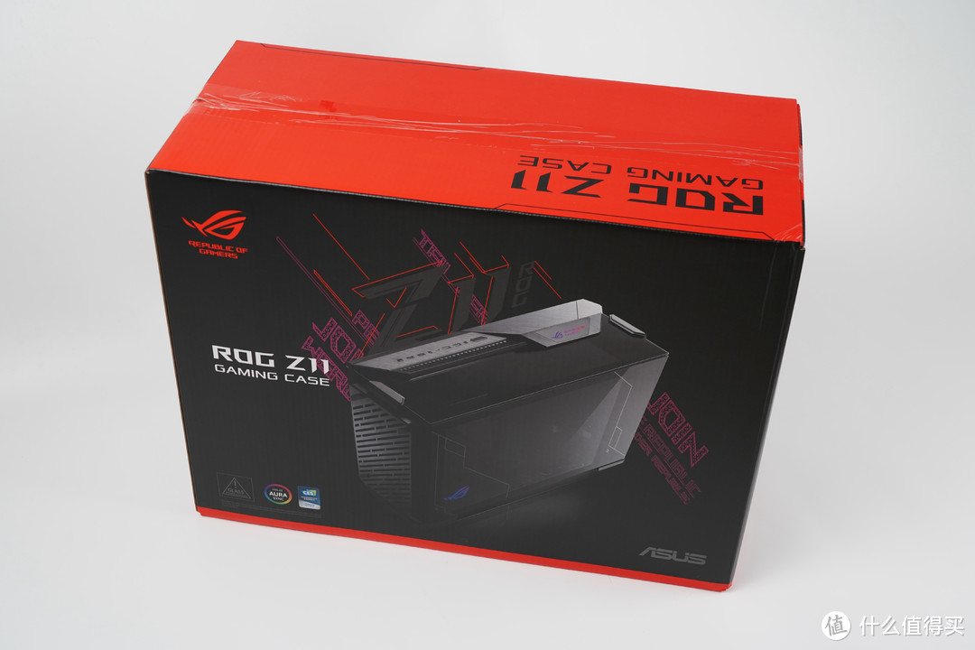 机箱上的字体标明身份ROG Z11