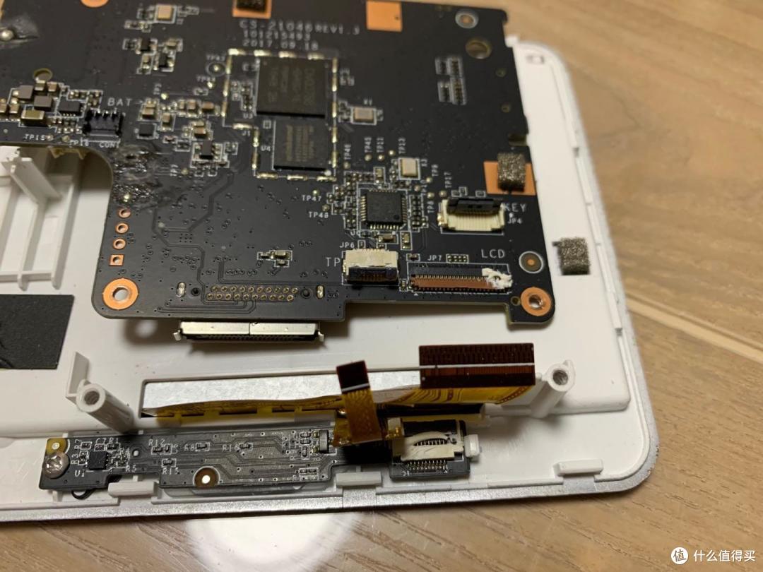 不折腾会死星人改造萤石dp1智能猫眼至外接ups电源