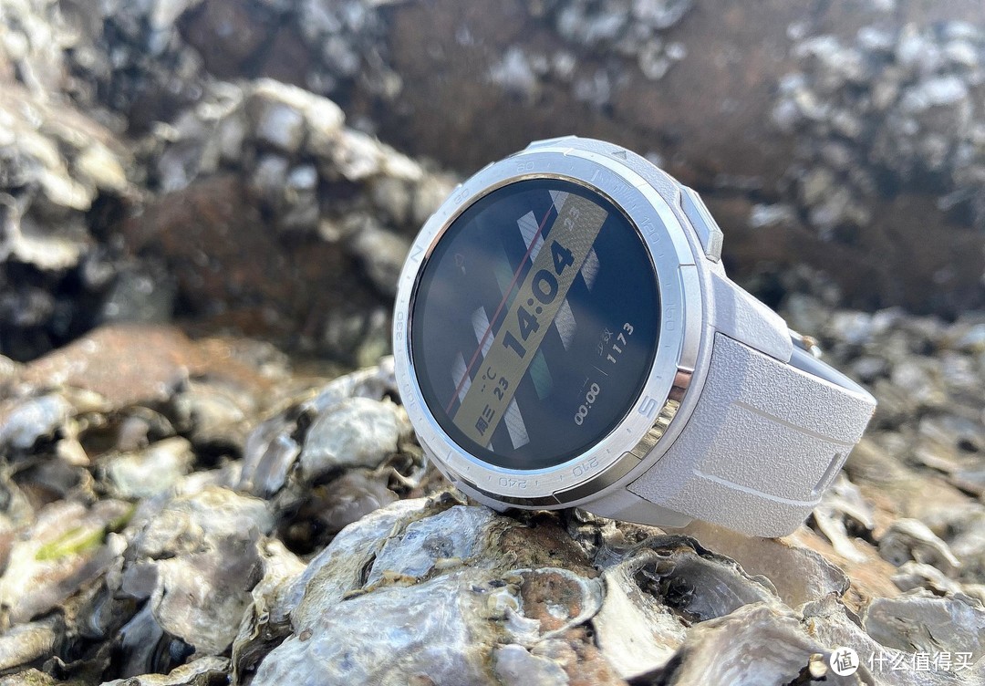 荣耀手表 GS Pro 潮汐蓝、荒漠灰配色上市，这颜值又变高了