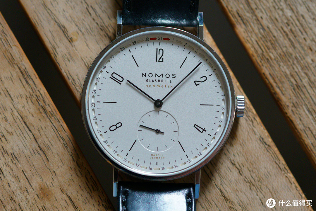 德表遇上包豪斯——NOMOS Tangente  180机械表