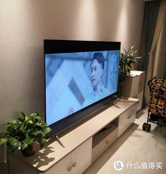 双十一必入：在大屏电视上玩4K HDR游戏是一种怎样的体验