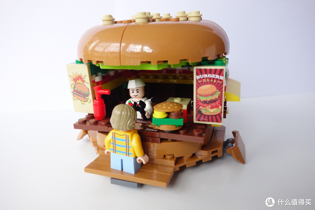 新开的汉堡店只需20元——森宝601055街景小食店：汉堡店