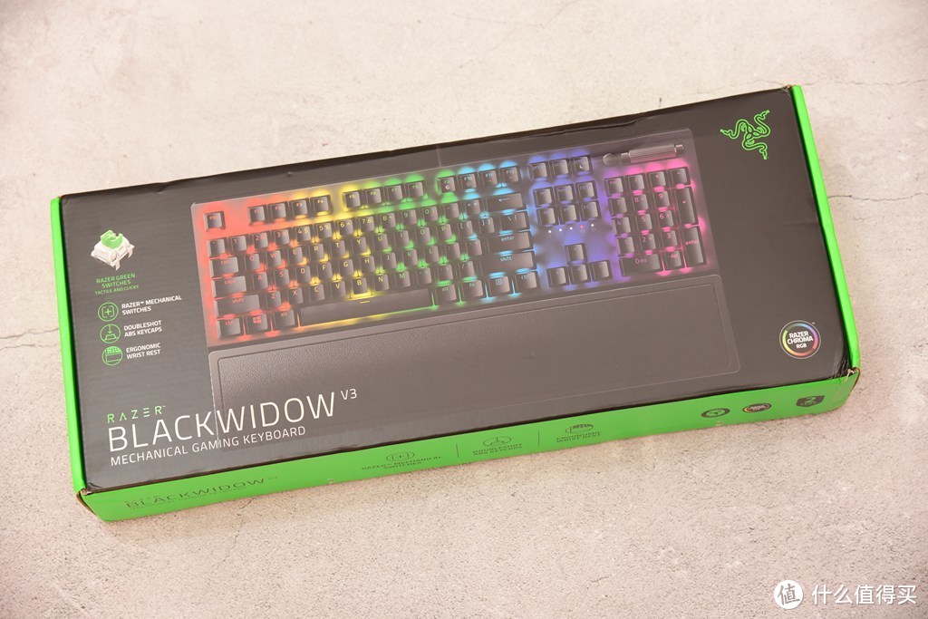 让你亮闪闪的透明绿轴—Razer黑寡妇蜘蛛V3键盘入手