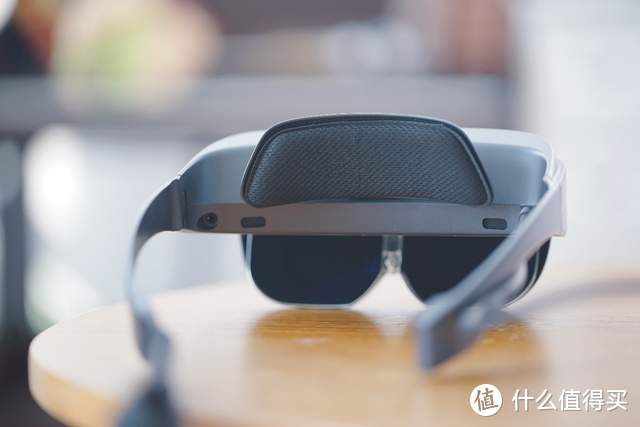Switch游戏沉浸感新玩法：Dream Glass 4K AR智能眼镜评测体验