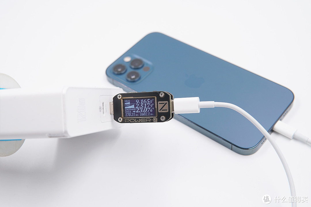 杀鸡用牛刀：100W PD充电器与iPhone 12 Pro充电兼容性实测