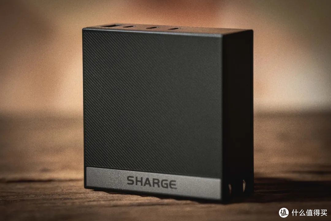 SHARGE闪极100W氮化镓充电器真香！