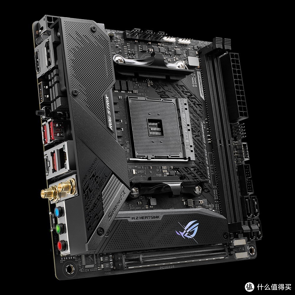 ROG STRIX B550-I Gaming后面的接口配置真的有点不实用