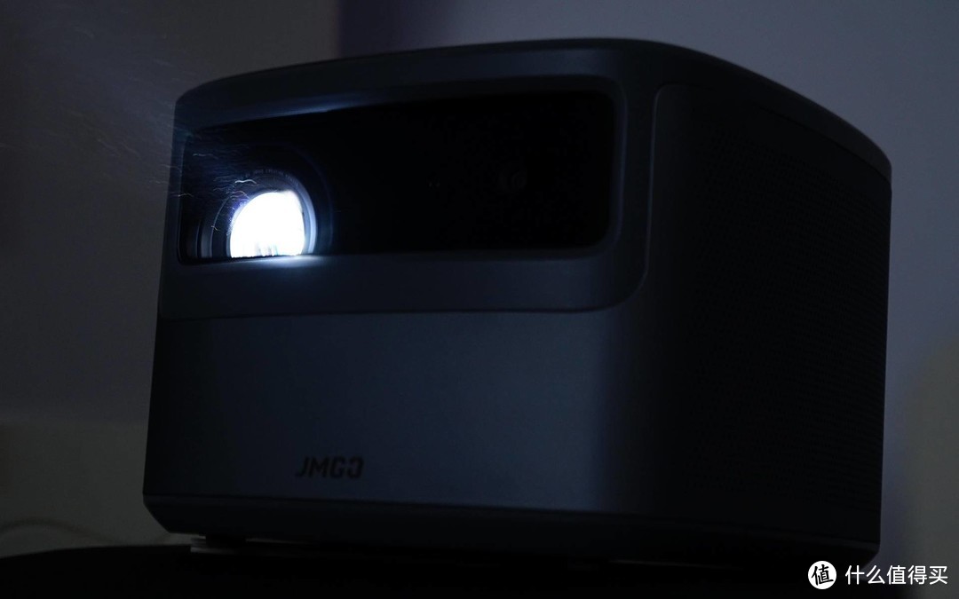 旗舰配置，4K视觉，坚果J10智能投影仪评测！