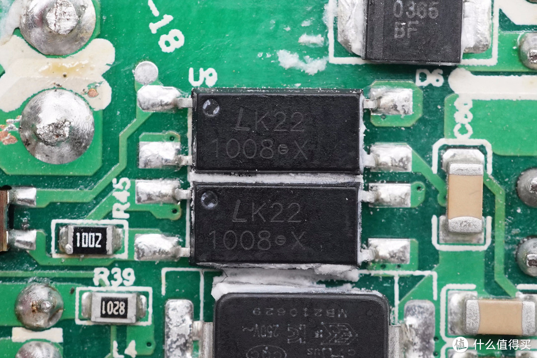 拆解报告：联想90W双USB-C口氮化镓快充充电器