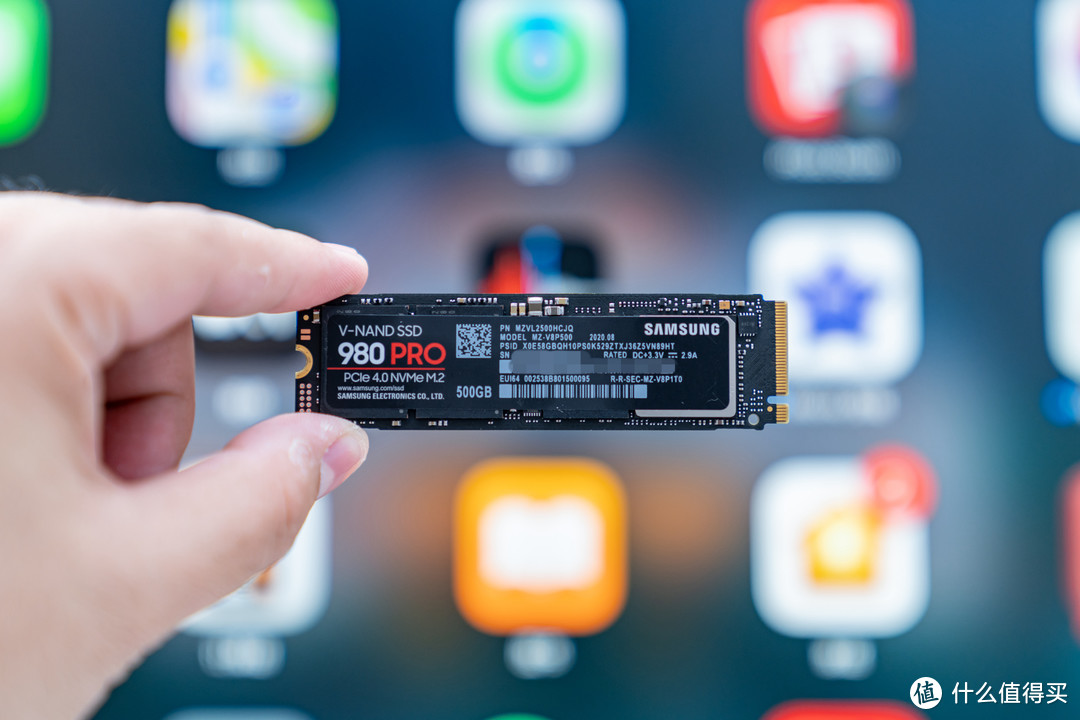 PCIe 4.0 时代的天降猛男，读7GB/s、写5GB/s的三星 SSD 980 PRO 评测