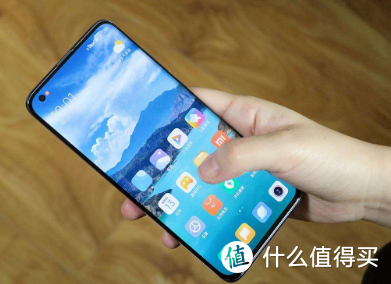 华为P40 Pro+：5G时代下高性能智能手机值得入手吗？