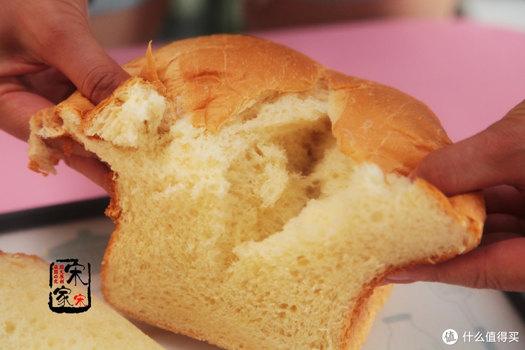 最详细的面包配方，1台机器就搞定，柔软香甜又营养，吃不够