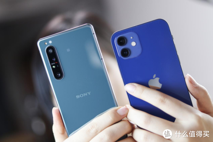 *级硬件之间的碰撞，iPhone 12 VS 索尼 Xperia 1 II