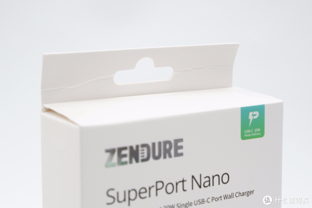 拆解报告：ZENDURE征拓20W迷你PD快充充电器ZD1P20PD