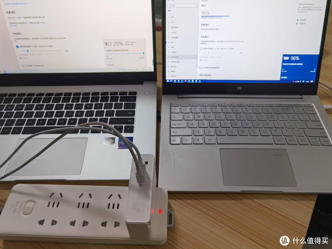 倍思氮化镓黑科技，同时充两部电脑的充电器你见过吗？