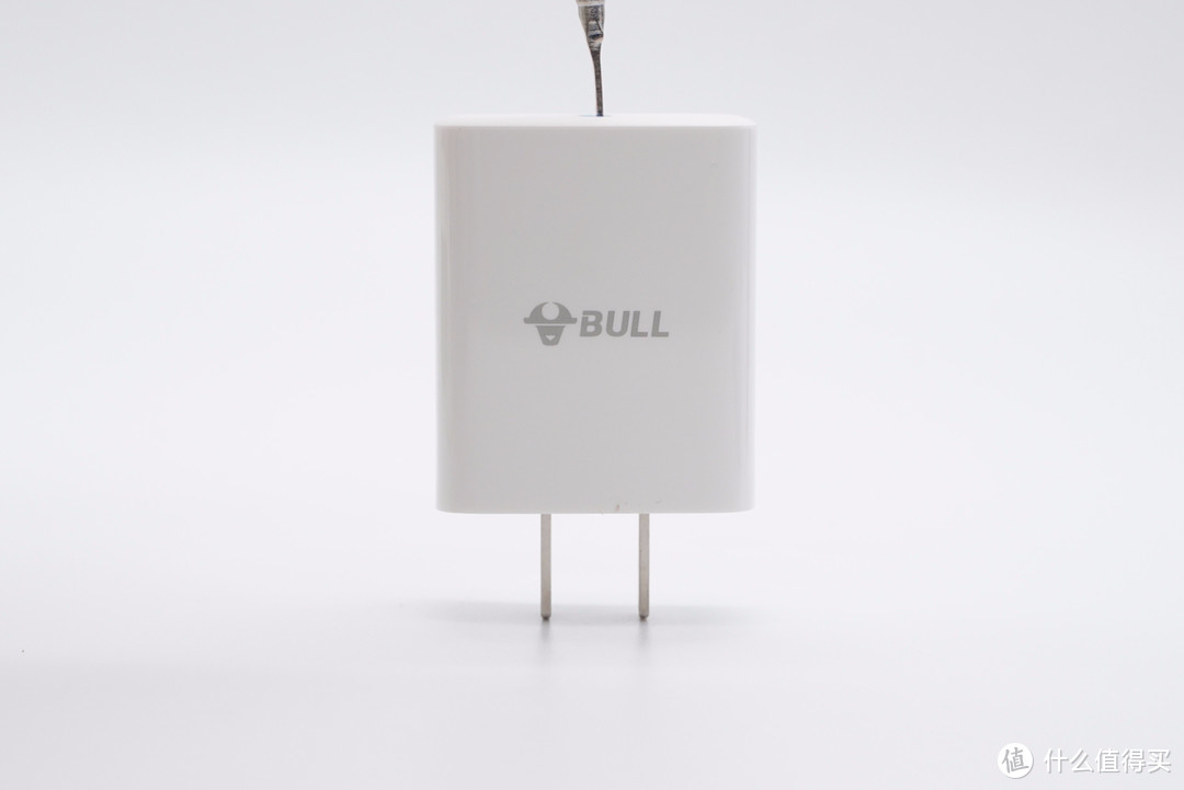 拆解报告：BULL公牛20W USB PD快充充电器GNV-AUB201