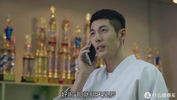 1006的房客 披着穿越外衣的律政剧