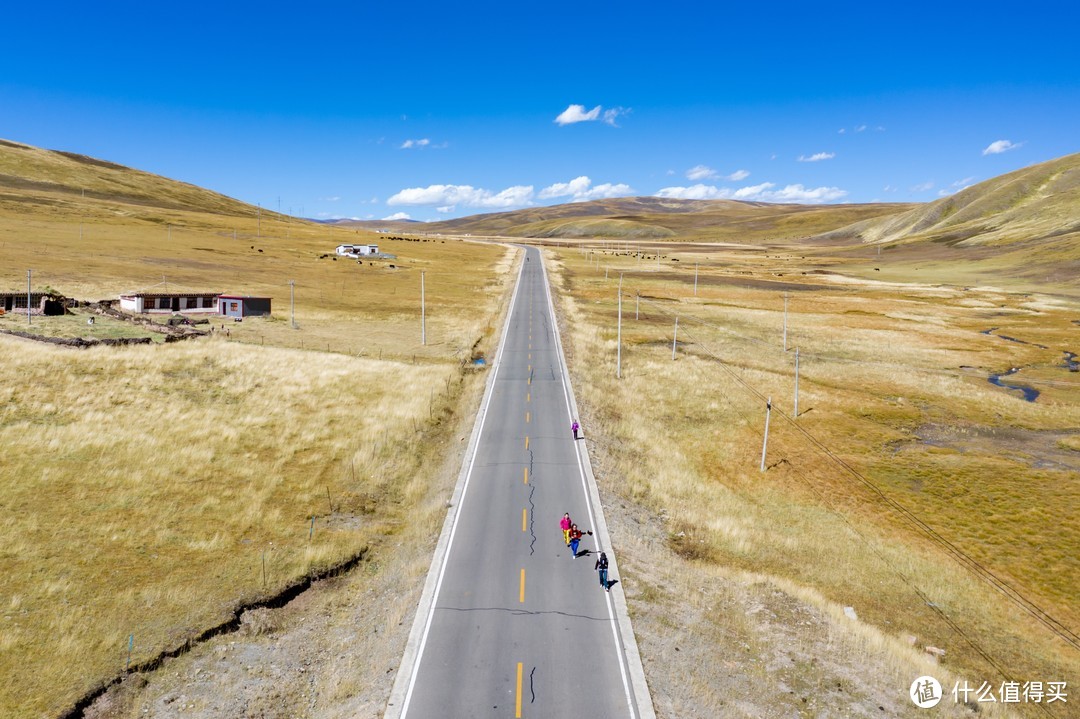 文明的我们，不在道路中间走