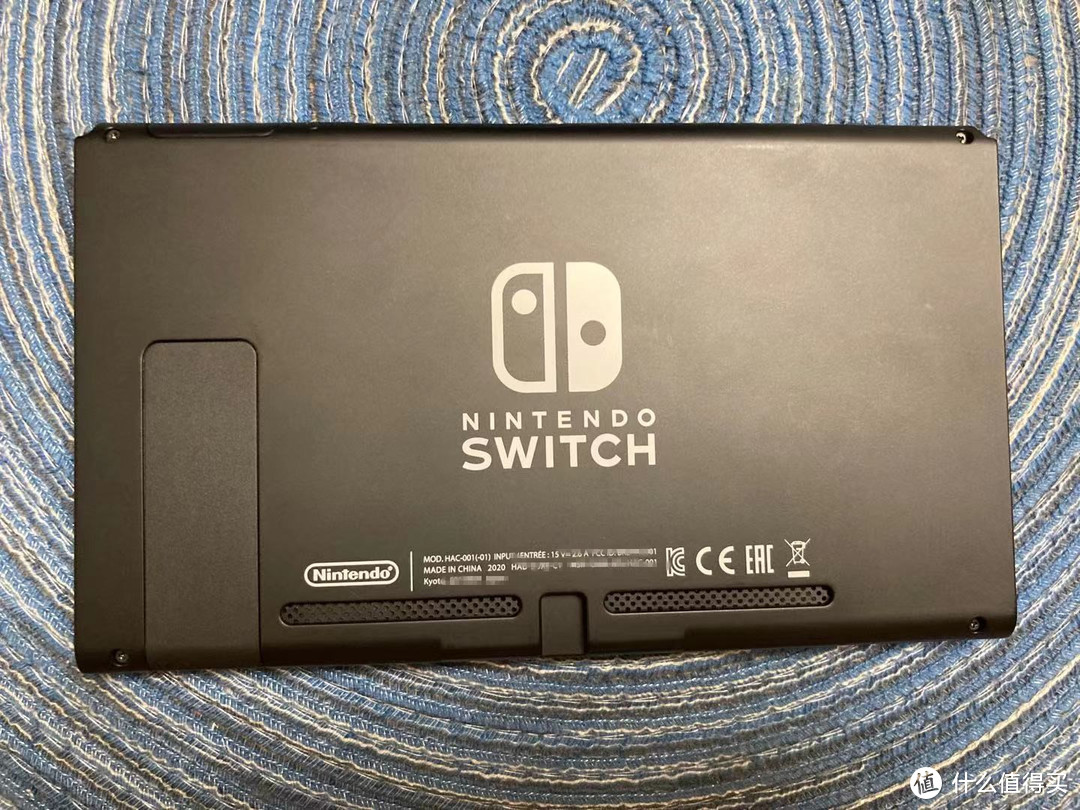 小白拿到任天堂游戏机日版Switch续航版的初体验，舞力全开2020！