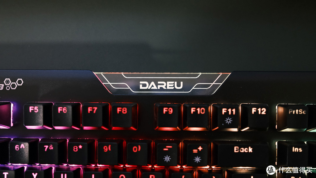 游戏世界里的跑马灯，达尔优RGB机械键盘体验