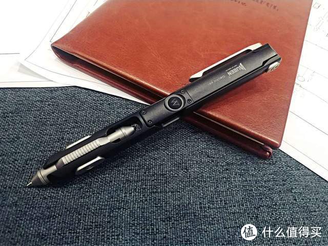 不能书写流畅的手电不是好破窗器：务本E61小壁虎多功能战术笔