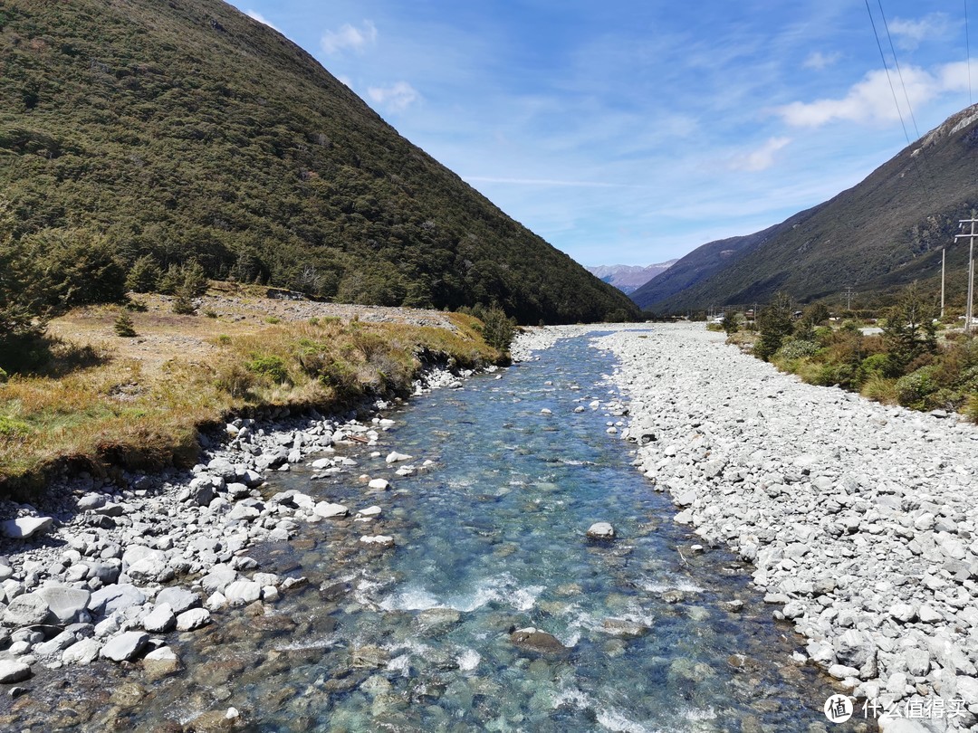 亚瑟隘口步道，这条河就是地图上的那条河