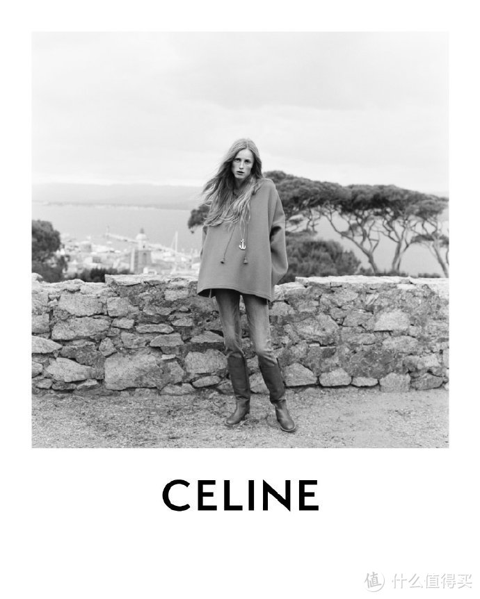 CELINE21春季女装系列，用黑白演绎经典~