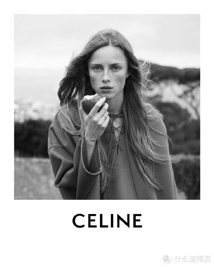 CELINE21春季女装系列，用黑白演绎经典~