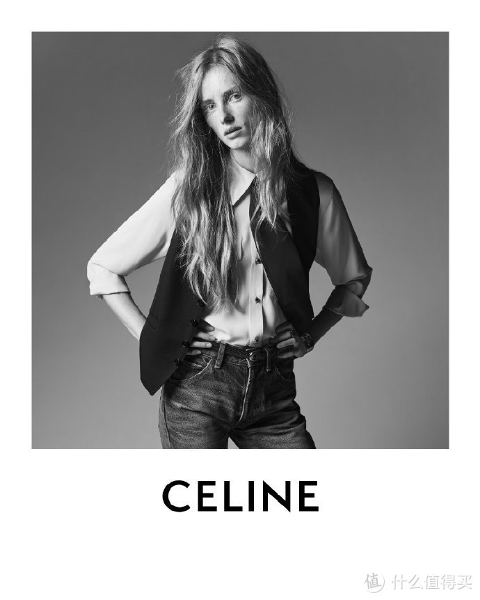 CELINE21春季女装系列，用黑白演绎经典~