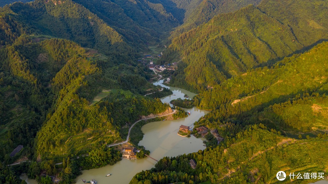 重庆河湾山寨~中国最美土家山寨