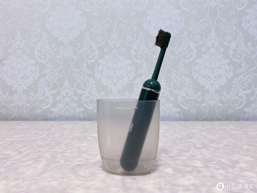 旅行必备好物！三维猫胶囊电动牙刷：一款可以风干杀菌的便携电动牙刷